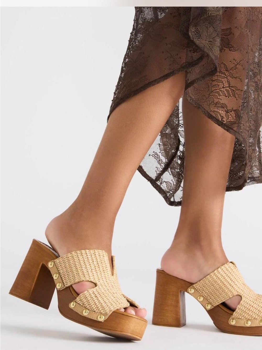 New Steve Madden Tan Woven Studded Platform Mule